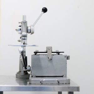 CAPSULE MANUAL MACHINE